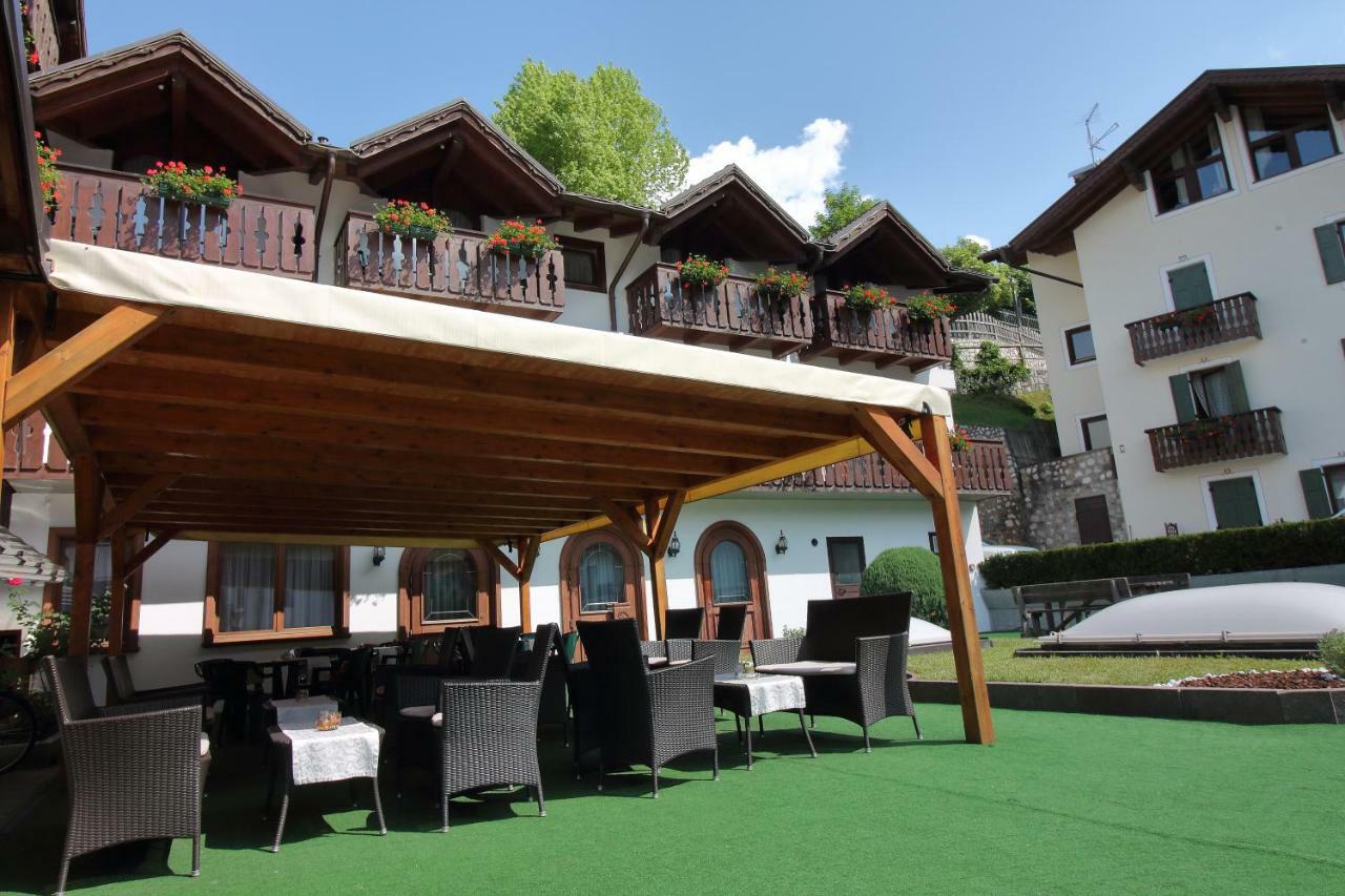 Hotel Ai Tre Ponti - Dolomiti Fiera Di Primiero Exterior photo